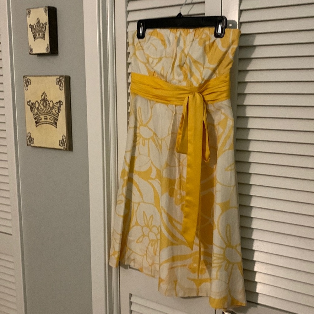 Strapless yellow dress!